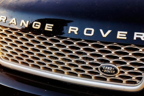 "Range Rover" Azərbaycan qanunlarını pozur
